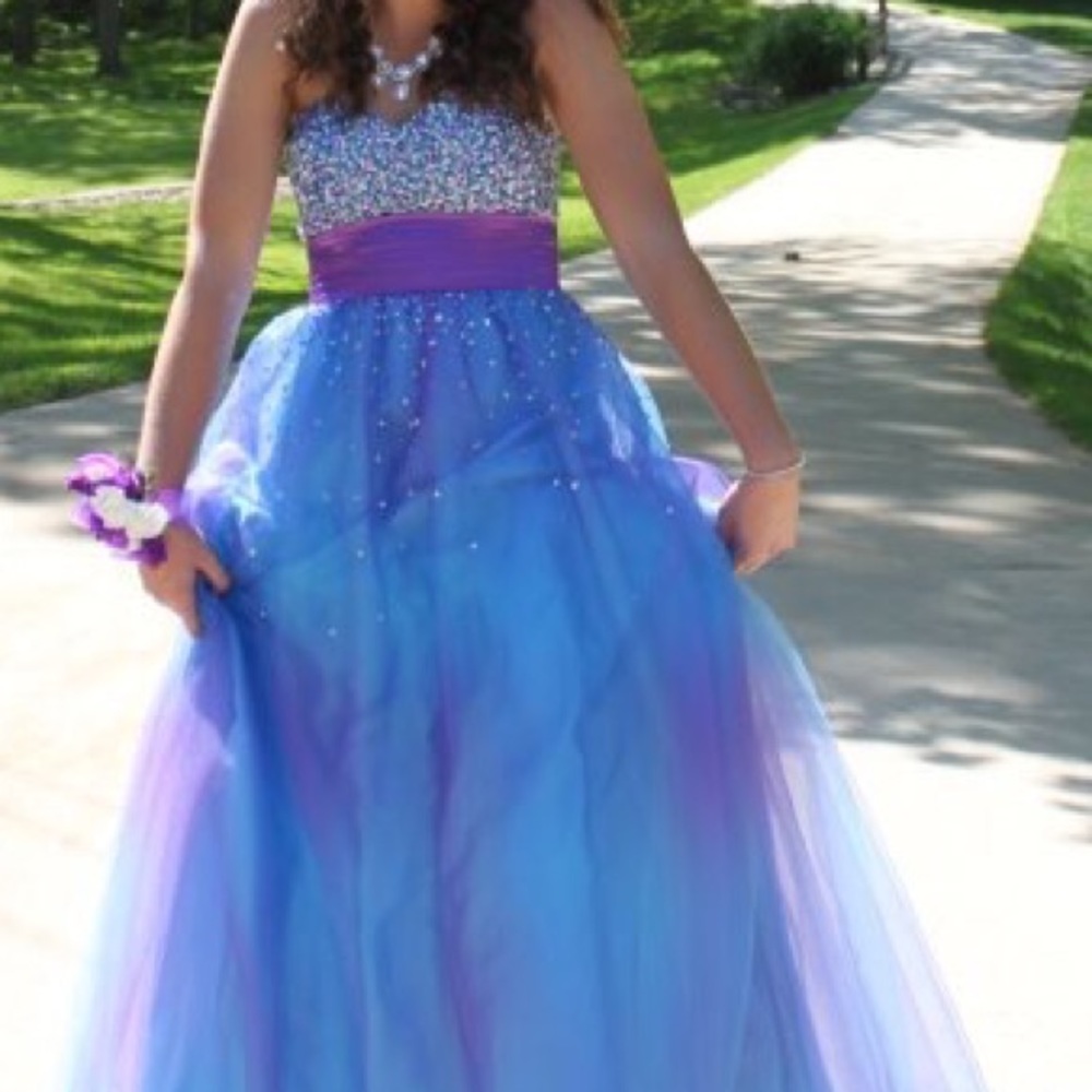 Prom dress